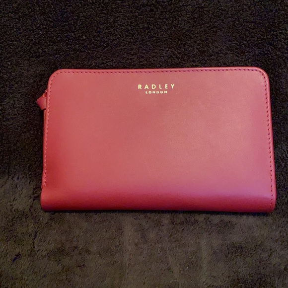 NWOT Radley wallet. - Picture 2 of 6